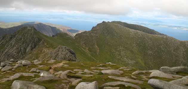 Mountains on the Isle of Arran / Beanntan ann an Eilean Arainn